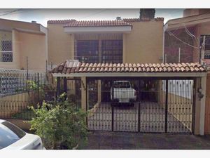 Casa en Venta en Bosques de La Victoria Guadalajara