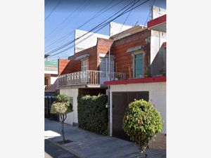 Casa en Venta en Constitucion de 1917 Iztapalapa