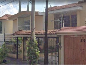 Casa en Venta en Bosques de La Victoria Guadalajara