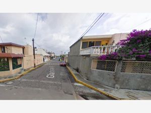 Casa en Venta en Villa de las Flores 1a Sección (Unidad Coacalco) Coacalco de Berriozábal