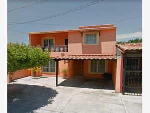 Casa en Venta en Lomas de Circunvalacion Colima