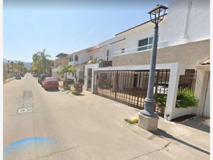 Casa en Venta en Residencial Fluvial Vallarta Puerto Vallarta