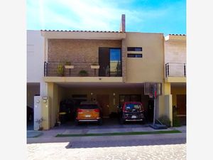 Casa en Venta en Residencial Tabachines León