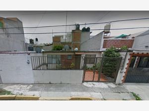 Casa en Venta en Valle de Santa Mónica Tlalnepantla de Baz