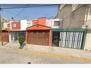 Casa en Venta en Hacienda Real de Tultepec Tultepec