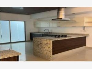 Casa en Venta en Residencial Esmeralda Norte Colima