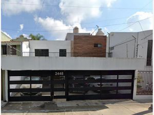 Casa en Venta en Bosques de La Victoria Guadalajara