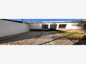 Casa en Venta en Jardines Del Valle Zapopan