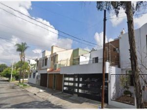 Casa en Venta en Bosques de La Victoria Guadalajara