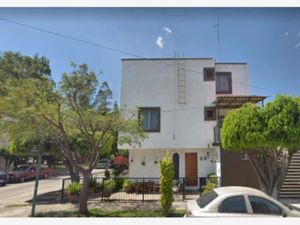 Casa en Venta en Paseos del Sol Zapopan