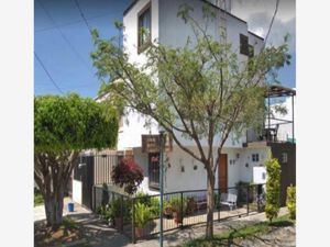 Casa en Venta en Paseos del Sol Zapopan