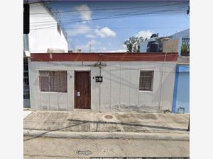 Casas en venta en Santa Elena Alcalde, Guadalajara, Jal., México, 44220