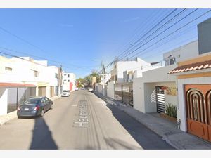 Casa en Venta en Jardines de la Hacienda Querétaro