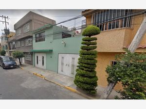 Casa en Venta en Metropolitana Tercera Sección Nezahualcóyotl