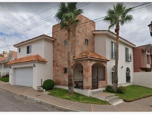 Casa en Venta en Quintas del Sol II Chihuahua