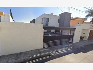 Casa en Venta en Jardines de la Hacienda Querétaro