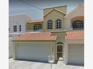 Casa en Venta en Sabalo Country Club Mazatlán