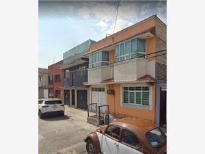 Casa en Venta en Las Aguilas Nezahualcóyotl