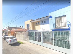 Casa en Venta en Los Arrayanes Guadalajara