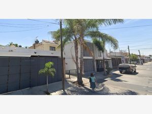 Casa en Venta en Huentitan El Bajo Guadalajara