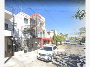 Casa en Venta en Los Arrayanes Guadalajara