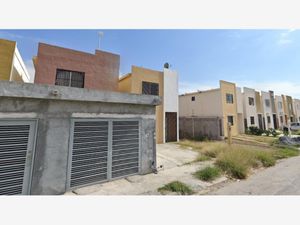 Casa en Venta en Paseo de la Loma Apodaca