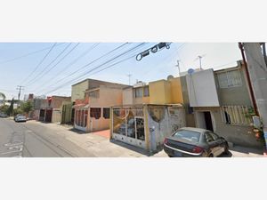 Casa en Venta en Plutarco Elias Calles 1 Guadalajara