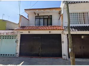 Casa en Venta en Jardines de Jerez III León