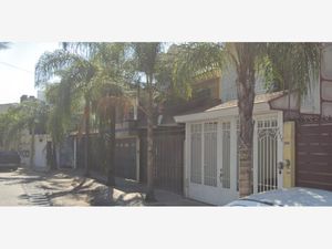 Casa en Venta en Lagos de Oriente Guadalajara