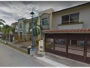 Casa en Venta en Residencial Fluvial Vallarta Puerto Vallarta