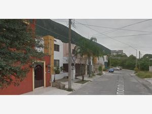 Casa en Venta en Cañon de la Silla Guadalupe