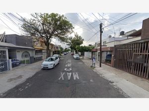 Casa en Venta en Colinas de las Aguilas Zapopan