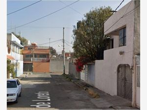 Casa en Venta en Jardines de Casa Nueva Ecatepec de Morelos