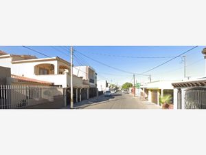 Casa en Venta en Jardines del Lago Mexicali