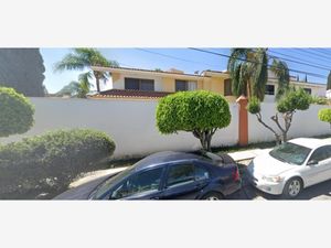 Casa en Venta en Parque Regency Zapopan