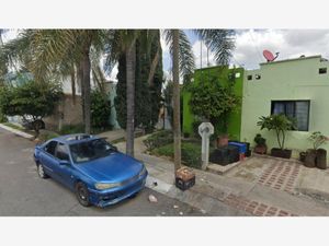 Casa en Venta en Hacienda Santa Fe Tlajomulco de Zúñiga