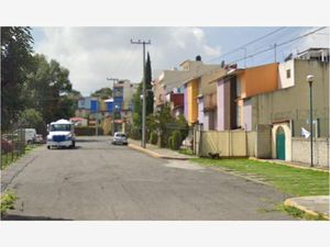 Casa en Venta en Fuentes de San José Nicolás Romero