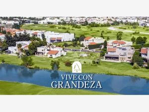 Casa en Venta en El Campanario Querétaro