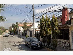 Casa en Venta en San Pablo de las Salinas Tultitlán