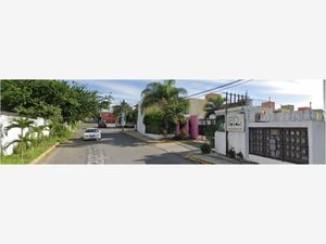 Casa en Venta en Lazaro Cardenas Cuernavaca