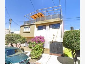 Casa en Venta en Pro-Hogar Azcapotzalco