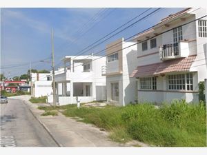 Casa en Venta en Residencial del Bosque Campeche
