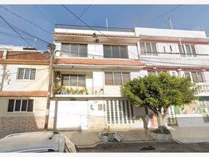 Casa en Venta en Las Aguilas Nezahualcóyotl