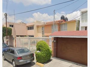 Casa en Venta en Hacienda de Echegaray Naucalpan de Juárez