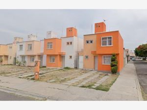 Casa en Venta en Ferrocarriles Sección Rinconada Santa Anita Querétaro