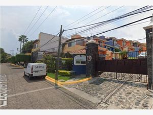 Casa en Venta en Burgos Bugambilias Temixco