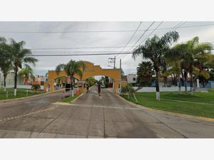 Casa en Venta en Jardines Del Edén Tlajomulco de Zúñiga