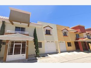 Casa en Venta en Los Ángeles Villas Durango