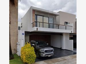 Casa en Venta en Cumbres del Lago Querétaro