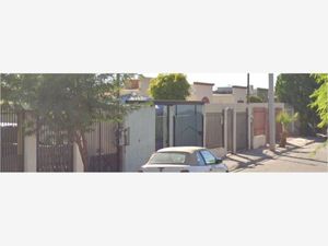 Casa en Venta en Hacienda de Los Portales Mexicali